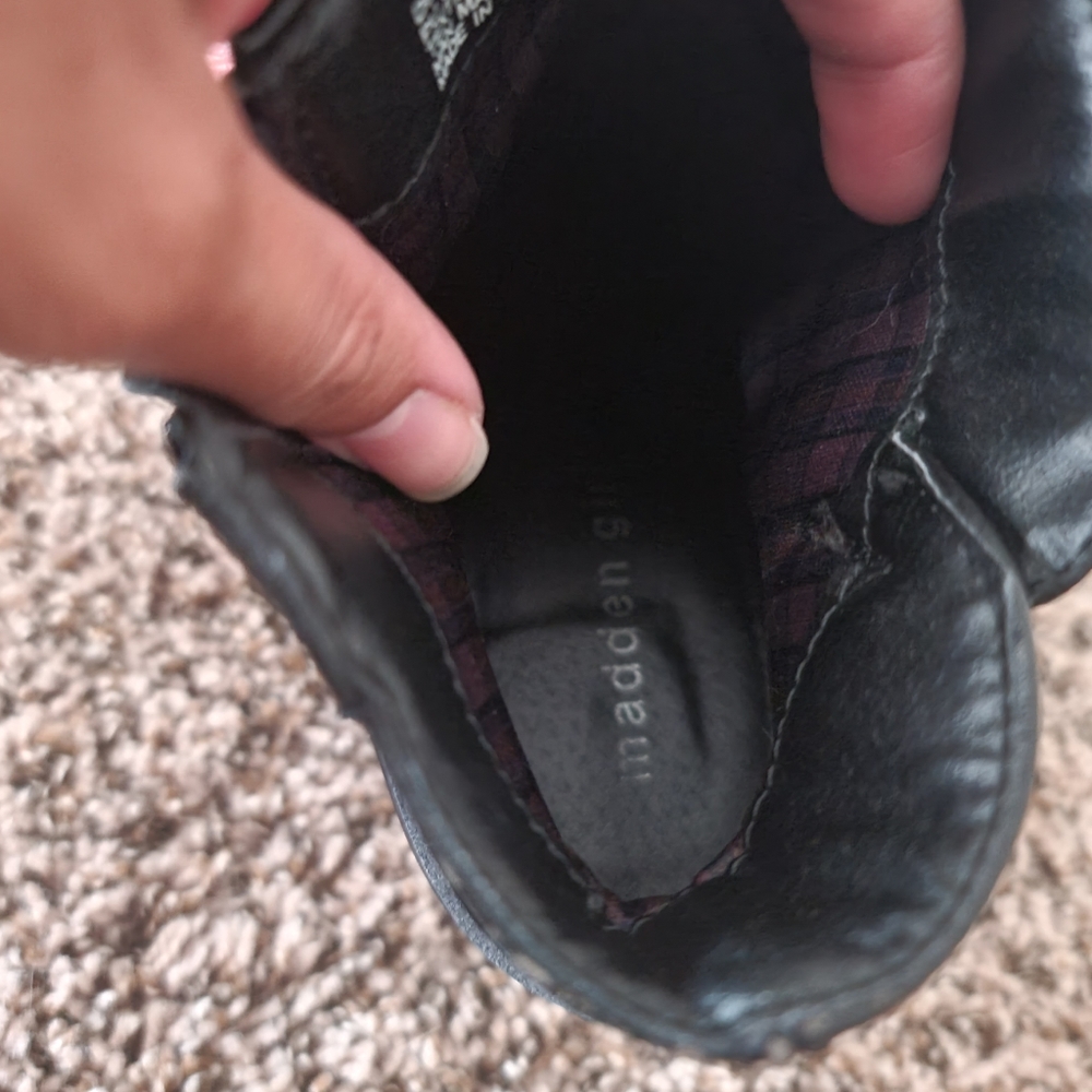 Booties - Picture 3 of 3